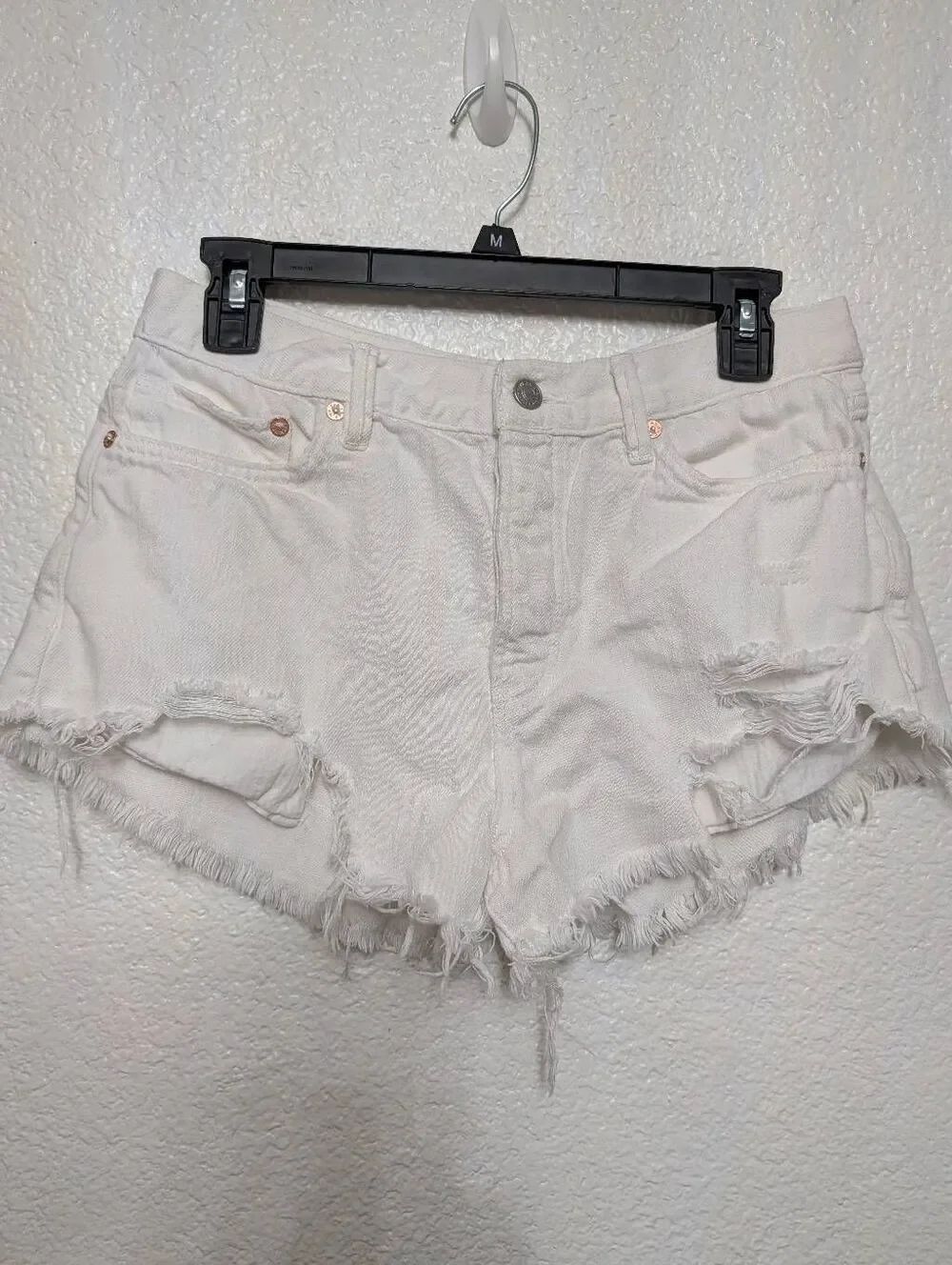 We the Free short white size 29